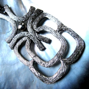 Vintage Avon Modernist Silver Necklace