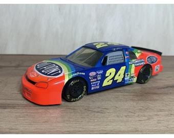 Revell 1991 Jeff Gordon #24 DuPont Monte Carlo 1:24 NASCAR Coche de colección de metal fundido