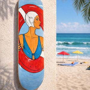 Tabla de skate pintada a mano / Tabla con diseño retro de mujer playera / Decoración de pared estilo pop art / Arte costero / Regalo único / Deedz Studio