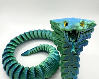 Cobra de brinquedo articulada em 3D | Boca funcional, olhos de vidro realistas