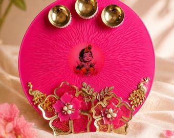 Plato de puja de resina rosa con diseño de Bal Krishna / Plato decorativo para aarti / Regalo para bodas y festivales