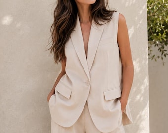 Sleeveless Single-Button Relaxed-Fit Beige Blazer Suit