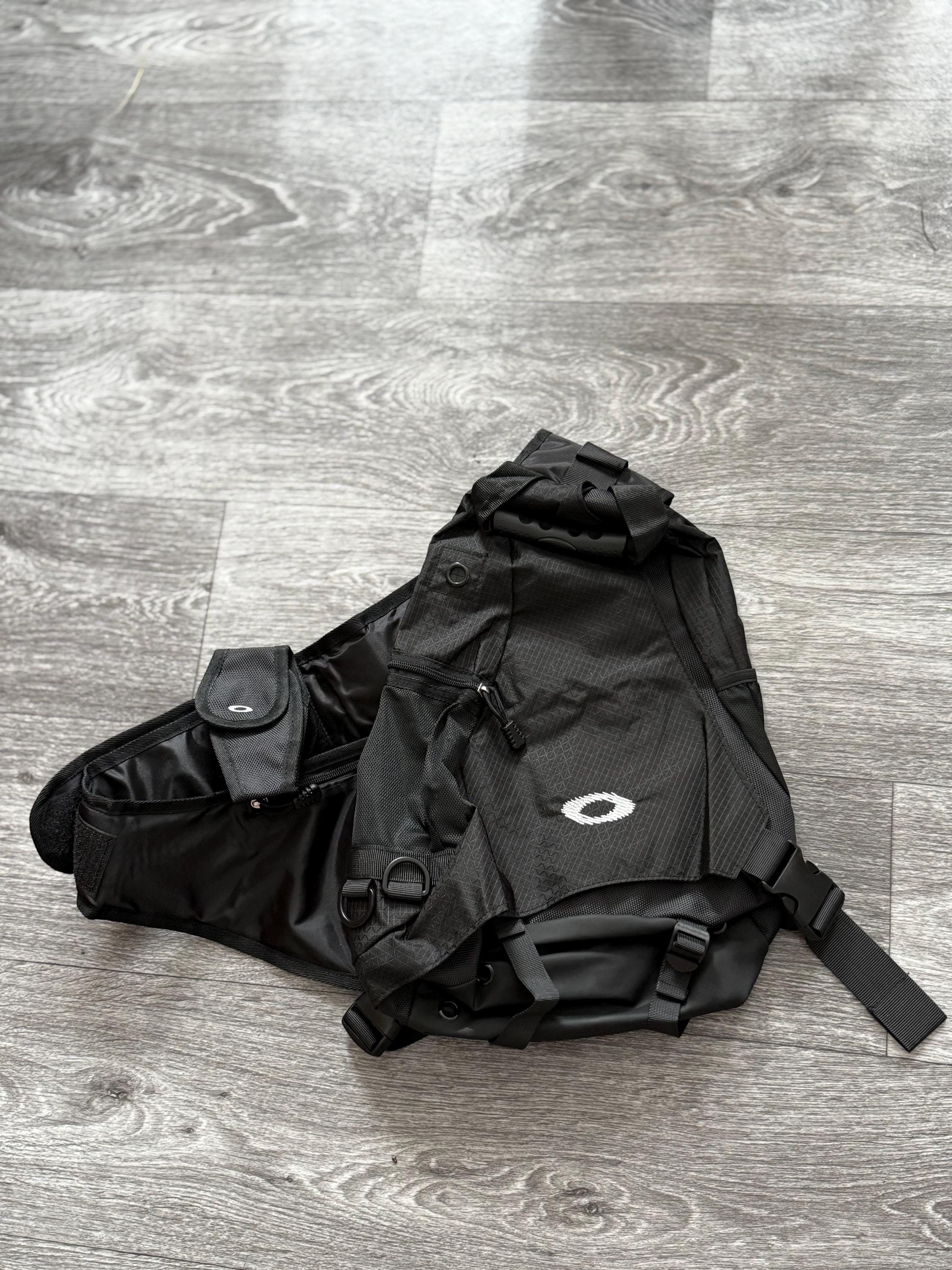 Vintage Oakley Sling Bag - Etsy