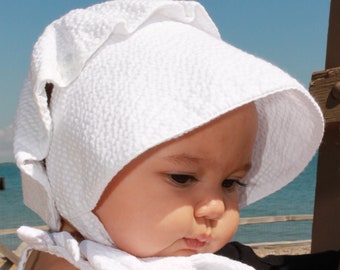 Girl's White Seersucker Baby Bonnet - Baby Girl's Bonnet, Baby Girl Sun Bonnet, Seersucker Bonnet, Ruffle Bonnet, White Sun Bonnet, Baby Hat