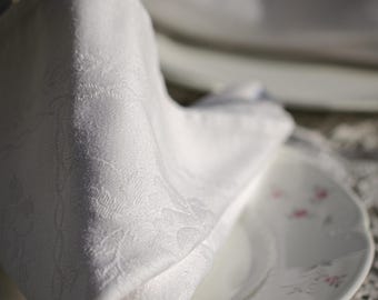 Serviettes de table damassées vintage, linge de table européen blanc, serviettes de table élégantes