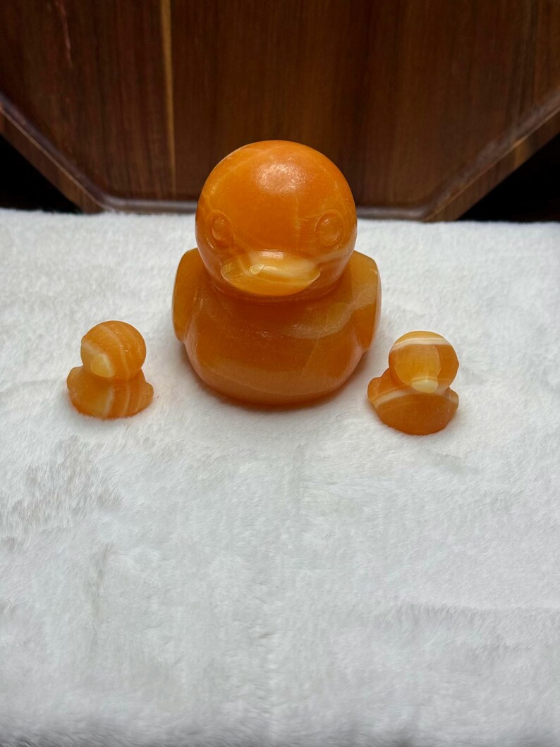 Yellow Calcite Mother Duck and Ducklings – Joy & Nurturing Crystal Set 1lb 1oz image 4