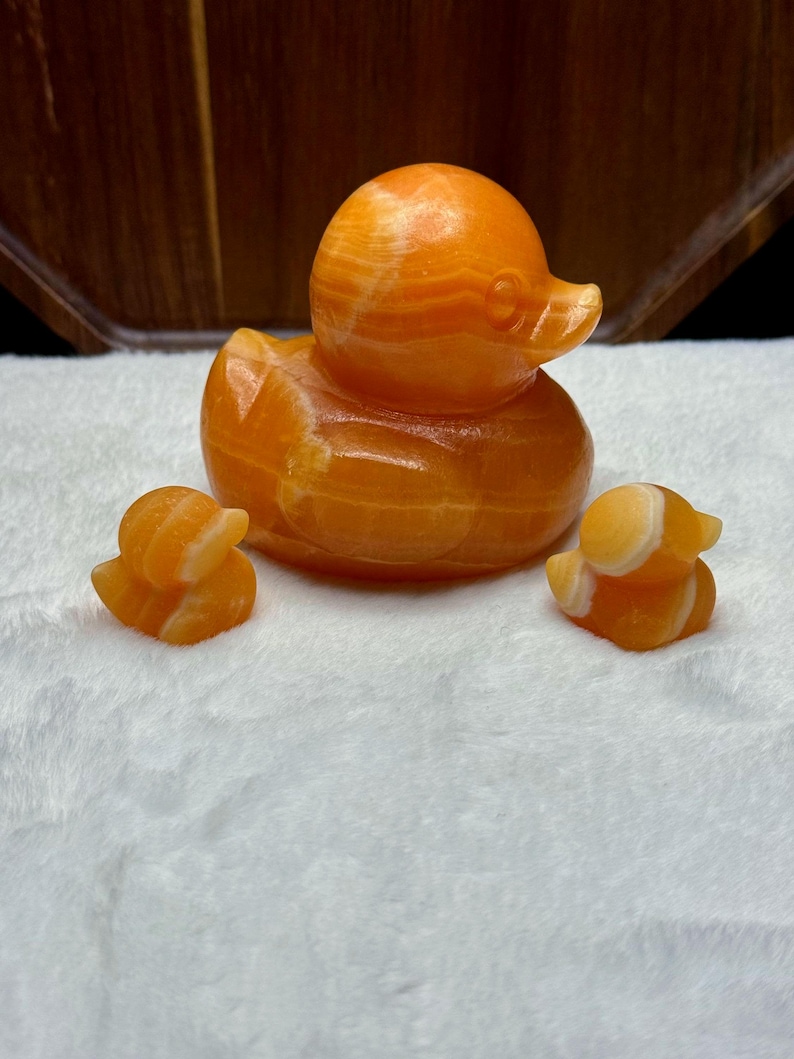 Yellow Calcite Mother Duck and Ducklings – Joy & Nurturing Crystal Set 1lb 1oz image 1