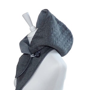 Hooded scarf, cable jacquard