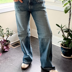 Återvunna Levi's 501-jeans med knappgylf, vida ben, lapptäcke, 70-talsstil, handmodifierade, specialdesignade OOAK-jeans, storlek Med/Stor