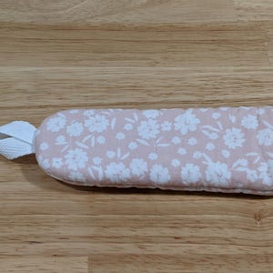 Handmade Quilted Cast Iron Skillet Handle Covers & Lid Knob Covers, Heat Resistant Pot Sleeve, Kitchen Protection Pink White Handle
