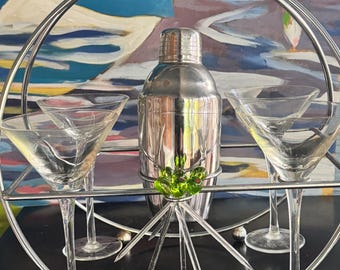 Juego completo de martinis estilo retro, 4 unidades con agitadores de vidrio soplado.