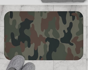 Camo Pattern Bath Mat | Green Brown Camouflage Bathroom Decor
