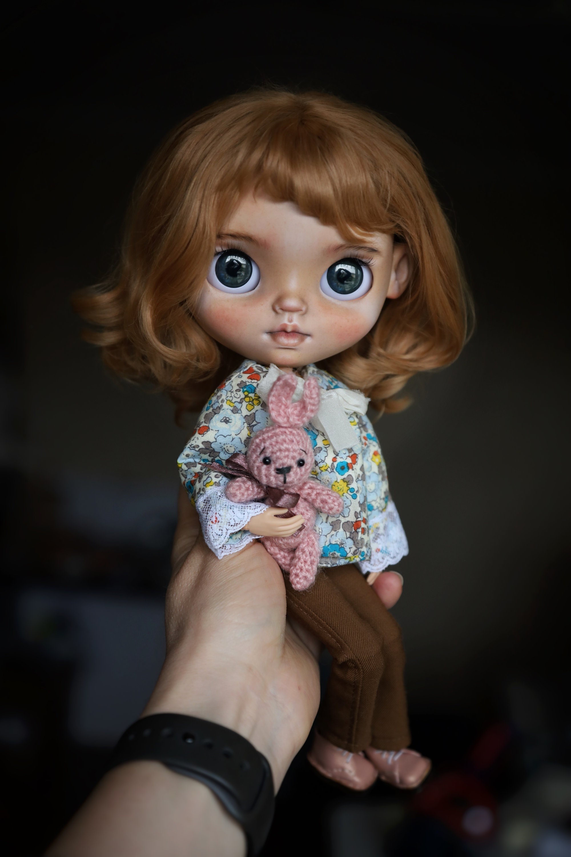 Poupée Blythe Custom – Sculptée à La Main, Base TBL (Pièce Unique, Cadeau)