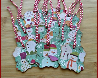 Snowmen holiday gift tags,flourish square Christmas tags,handmade,set of 15 hanging tags with twine