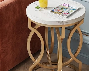 Runder Beistelltisch in Marmor- und Goldoptik, eleganter Beistelltisch in Weiß und Gold, moderner Luxus-Nachttisch, kleiner Designer-Beistelltisch fürs Wohnzimmer