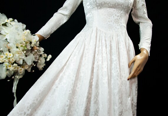 Vintage 1940s floral wedding dress, white brocade… - image 7