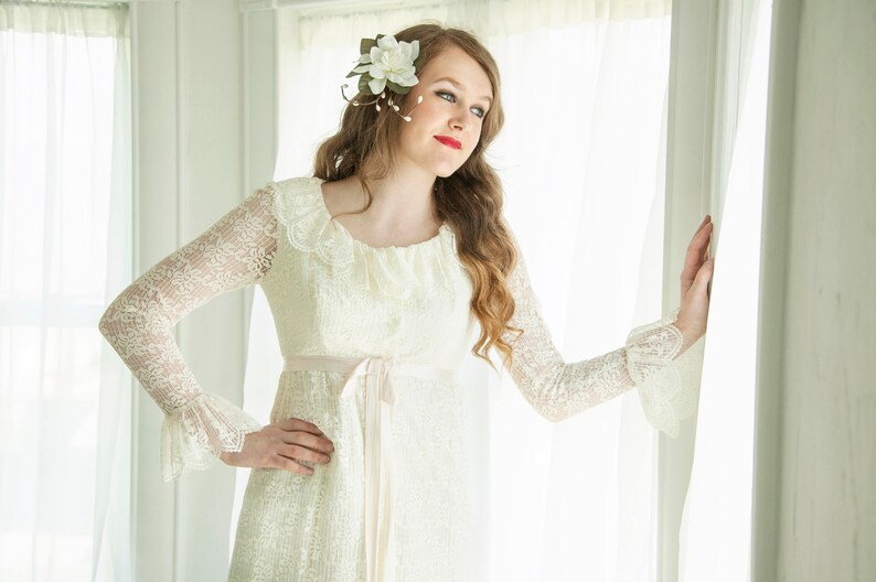 Vintage Bell Sleeve Wedding Dress