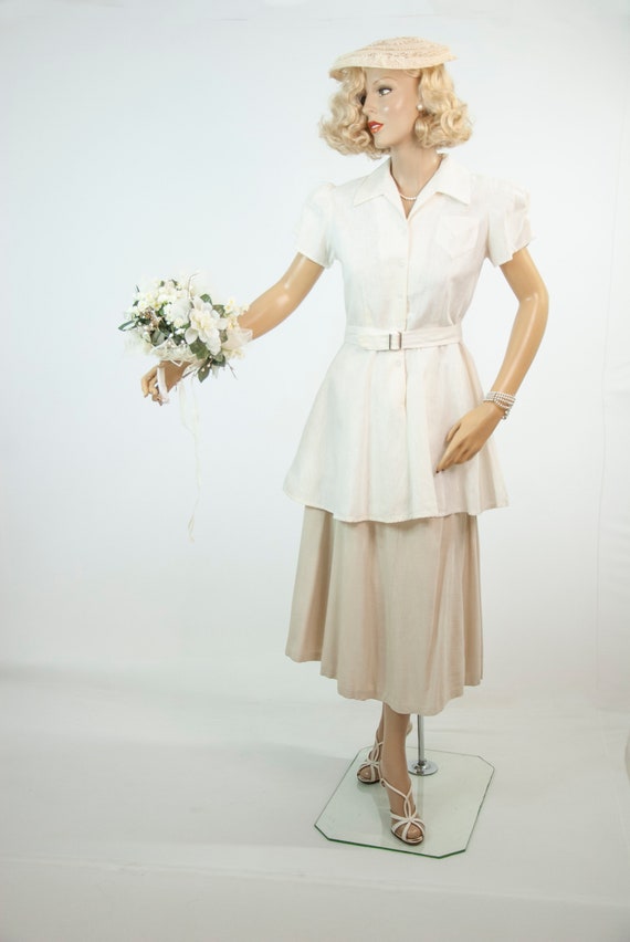 Vintage 1940s long peplum blouse, white linen shor