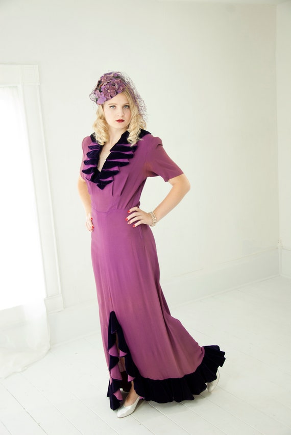 Vintage 1940s purple formal gown, royal velvet ruf