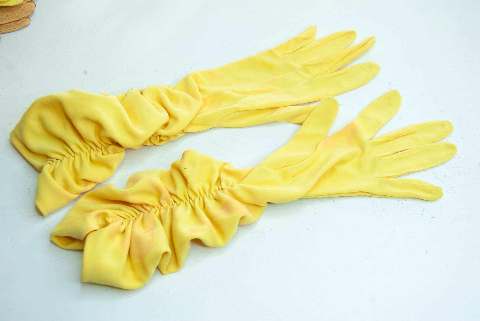 Vintage 1950s Bright Yellow Gloves Long Forearm Gauntlet Etsy
