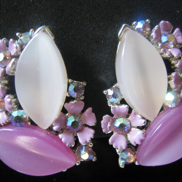 Vintage LISNER Thermoset  Enamel & AB Rhinestone Earrings in Pinkish Lavender Shades