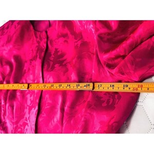Conjunto de traje de falda peplum de jacquard floral de seda Adrianna Papell – Rosa fucsia imagen 5
