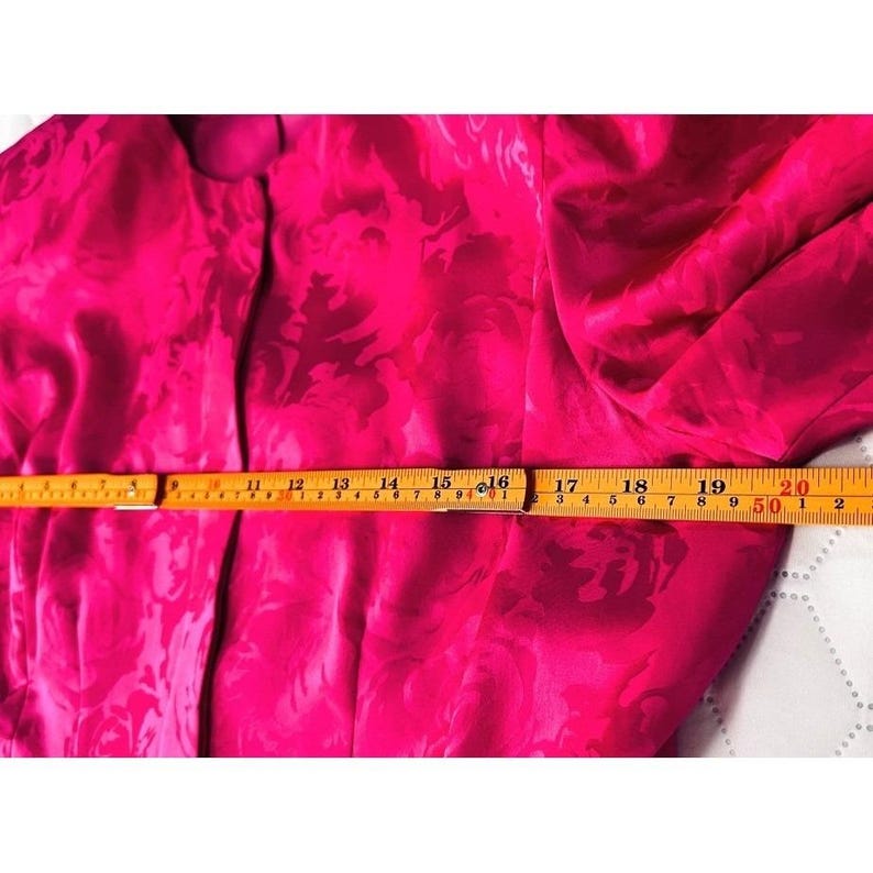 Conjunto de traje de falda peplum de jacquard floral de seda Adrianna Papell – Rosa fucsia imagen 5