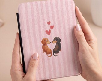 Funda para Kindle con diseño de perro salchicha besándose en un corazón, linda funda rosa a rayas para lector electrónico, regalo romántico para amantes de los libros.