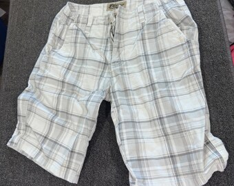 Plugg Men's Plaid Cotton Shorts Gray White Size 30 Flat Front Casual Y2K