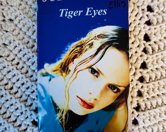 Tiger Eyes by Judy Blume Paperback Young Adult Fiction ISBN 0440984696