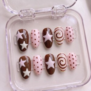 Y2K Mismatched Press On Nails: 3D Star Chocolate Brown Pink Fake Nail