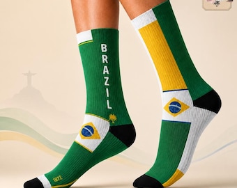 Personalisierte Brasilien Cup 2026 Crew Socken, Brasilien Fussball Mannschaftssocken, World Tour Spieltag Fan Geschenk, Rio Country Sportsocken