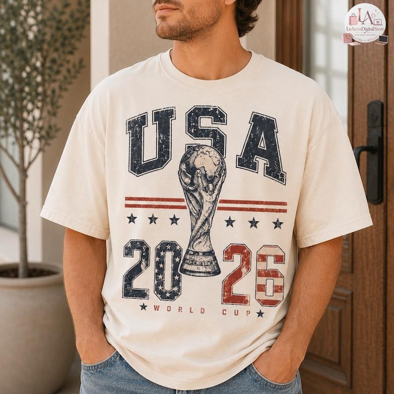Camiseta Comfort Colors World Soccer USA 2026, camiseta gráfica de fútbol vintage, camiseta de fútbol de EE. UU., sudadera de fútbol retro, regalo de fútbol de EE. UU. imagen 2