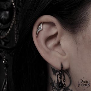 Hidden Helix Earring Stud, 925 Sterling Silver Cartilage Piercing, Minimal Curve Helix Jewelry, Goth Upper Ear Earring, Dainty Punk Stud