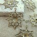 Vintage 1" Filigree Star Flower Findings in Brass. 8 pcs.