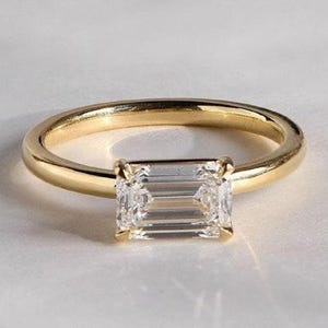 1 Ct Emerald Moissanite Rind, Minimalist Dainty Ring, East West Set Solitaire Ring, Ring For Her, Mother Day Gifts, Bridesmaid Gifts, Rings