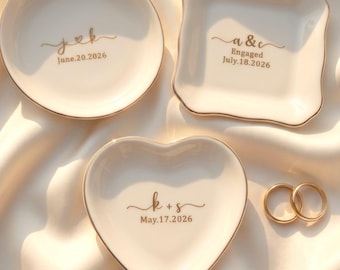 Gegraveerde initialen bruiloft schotel, gepersonaliseerd sieradenblad, aangepast cadeau paar, verlovingsringhouder, decor vrijgezellenfeest, jubileumcadeau