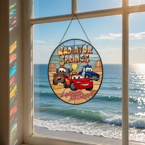 Atrapasueños de Rayo McQueen de Radiator Springs, decoración para ventana de Rayo McQueen y Tow Mater de Disneyland, decoración de DisneyCar, adorno para ventana de DisneyCar imagen 3