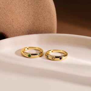 Anello personalizzato con stella e pietra portafortuna, anello di famiglia personalizzato, anello impilabile placcato oro, gioiello celeste, regalo di anniversario per lei, regalo per la mamma