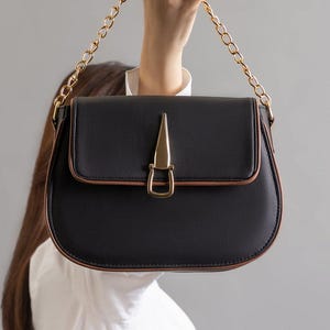 ROUNDFIT SADDLE BAG || Chain Shoulder Bag | Saddle Crossbody | Gold Hardware Bag | Curved Handbag | Formal Shoulder Bag | Luxury Look Purse