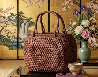 Bolso de mimbre artesanal de vid silvestre con textura de madera natural, estilo zen tradicional tejido. Se envía desde California.