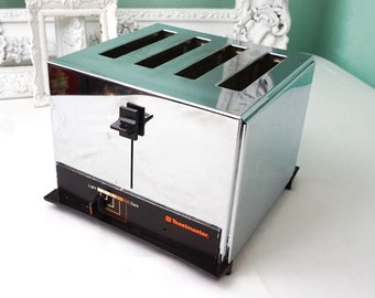 Toastmaster Four Slice Toaster / Chrome Vintage Working Appliances / Mid Century 70s 80s Kitchen