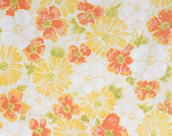 Full Flat Bed Sheet / Orange Yellow and White Flowers on White / Vintage Floral Bedding / Garden Theme Decor