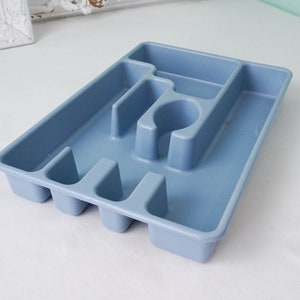 Rubbermaid Flatware Tray in Country Blue / Vintage 70s Kitchen / Mod 1980s 1990s Storage Organization