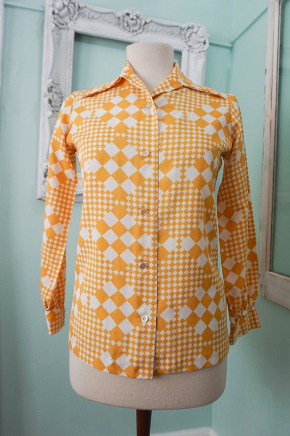 Gold and White Polyester Blouse with Huge Pointy … - image 3