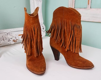 Size 6 Suede Womens Boots with Fringe / Cowboy Boots for Women / Caramel Brown Western Costume Shoes / Made in Romania / Vintage Ankle Boots