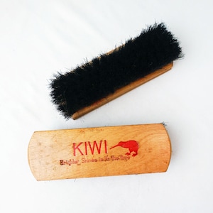KIWI Wood Handled Horse Hair Boot Brush / Vintage Rustic Tools / Natural Bristle Shoe Polish Soft Brush