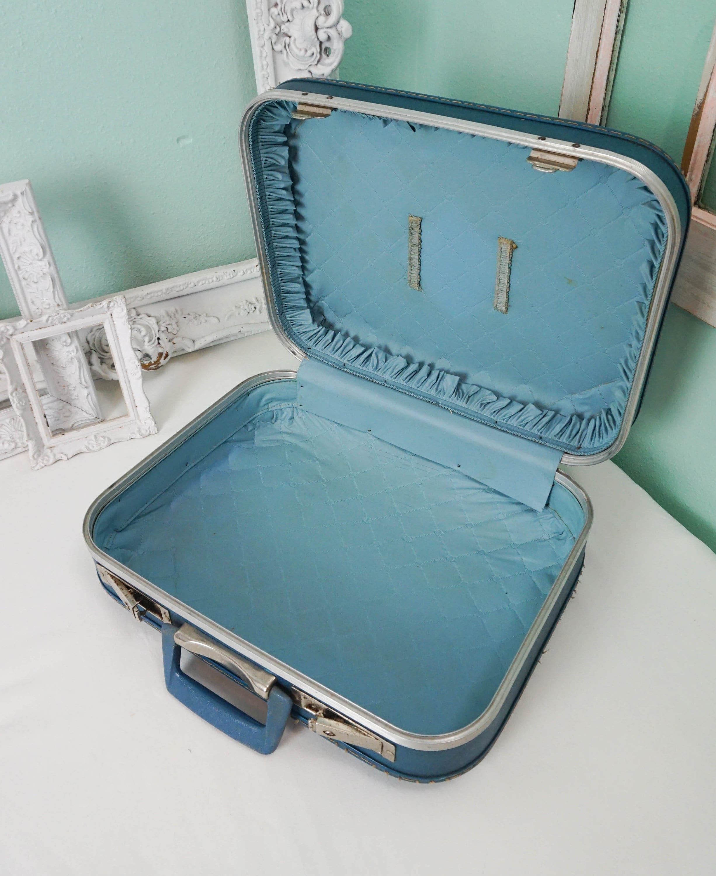 Baúl maleta vintage verde caqui - Casa Azul