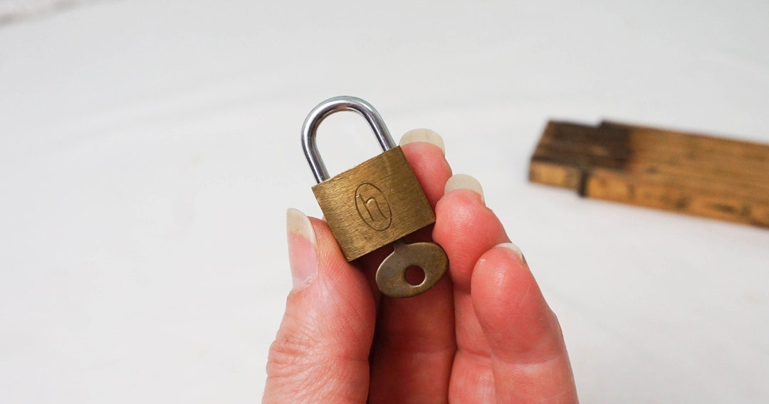 Tiny Hartmann Luggage Padlock With Key / Vintage Luggage Locks