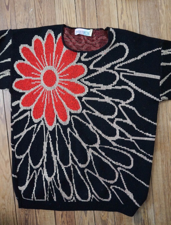 Oversized Black Sweater w BIg Flower in Red and M… - image 2